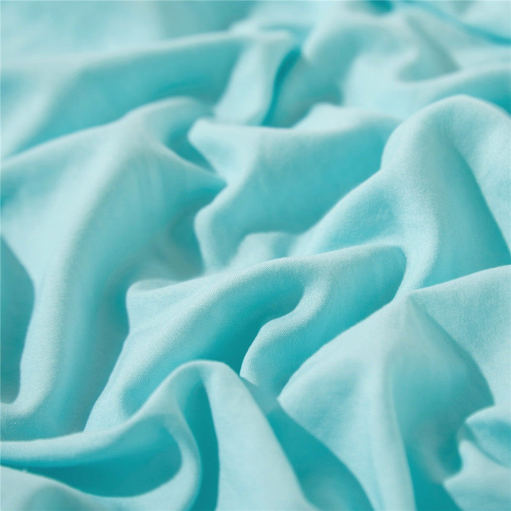American style 3-piece duvet cover set made of 100% polyester with a thread count of 400, anti-static.