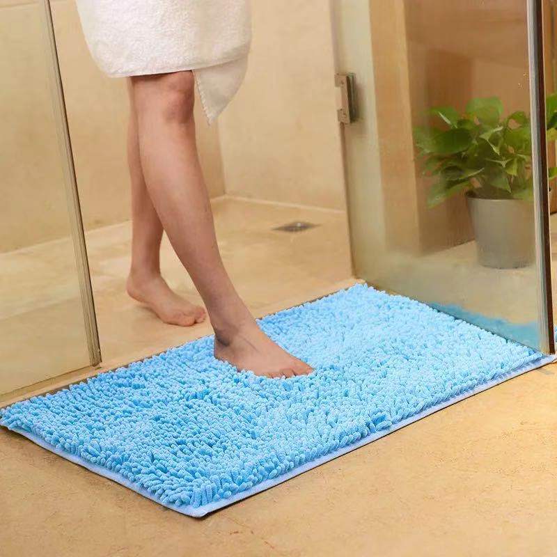 Luxury Chenille Bath Mat - Soft and Absorbent Bathroom Rug