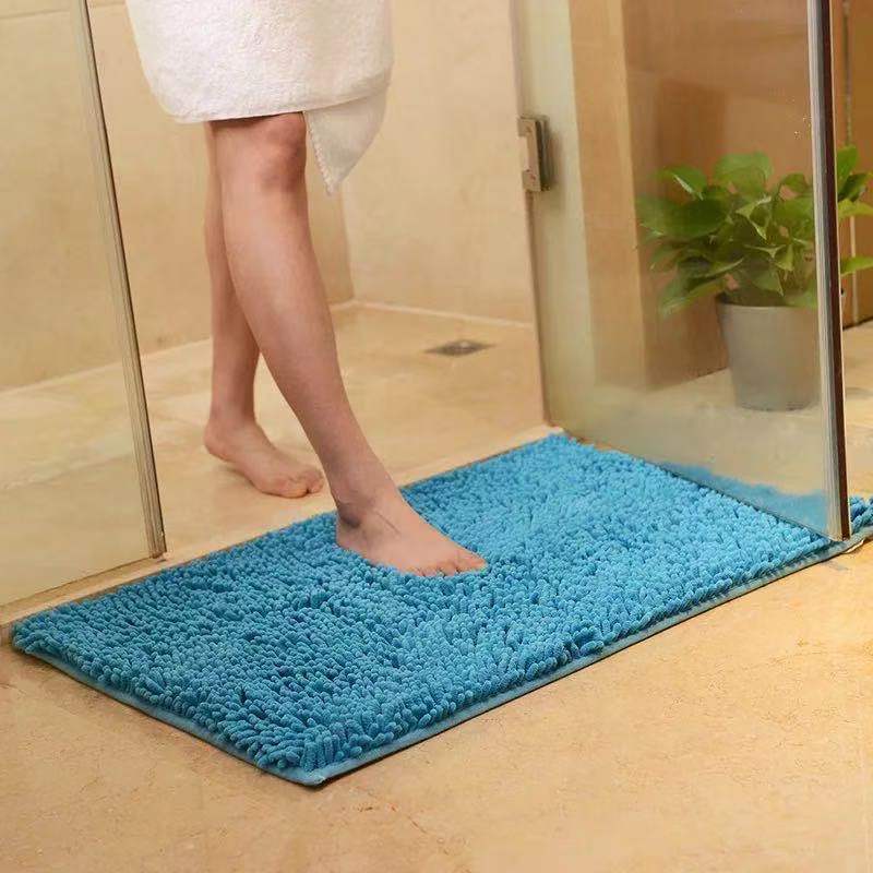 Luxury Chenille Bath Mat - Soft and Absorbent Bathroom Rug