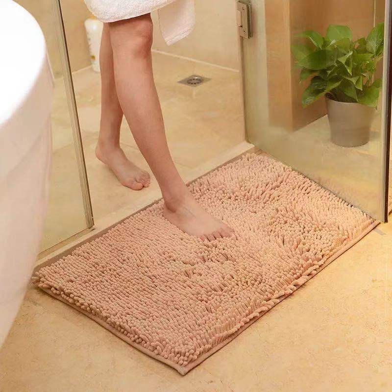 Luxury Chenille Bath Mat - Soft and Absorbent Bathroom Rug