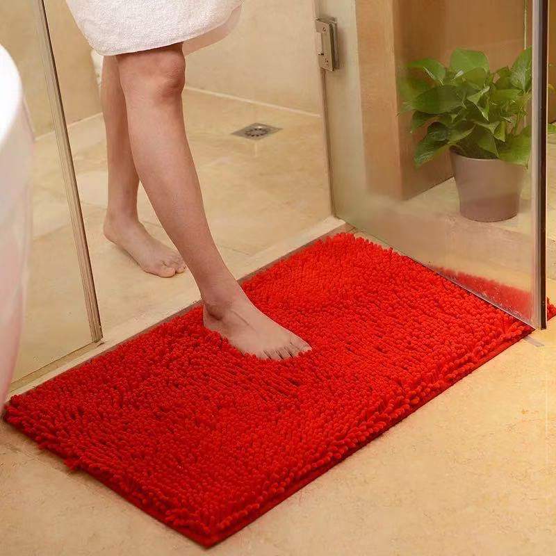 Luxury Chenille Bath Mat - Soft and Absorbent Bathroom Rug